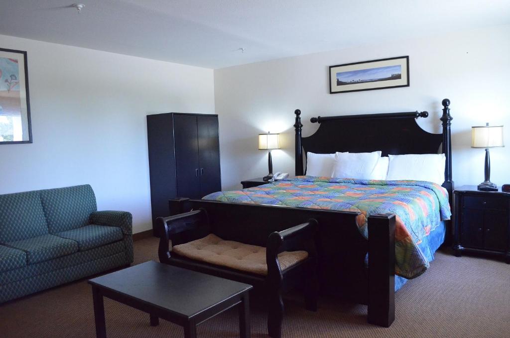 Knights Inn Quincy image 13