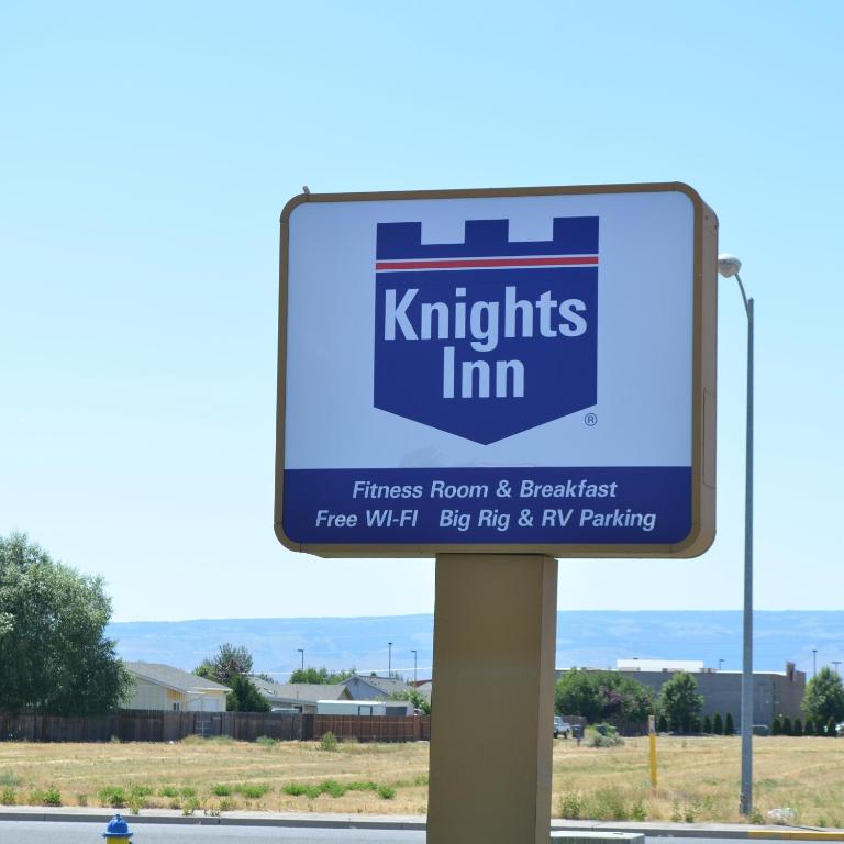 Knights Inn Quincy image 9